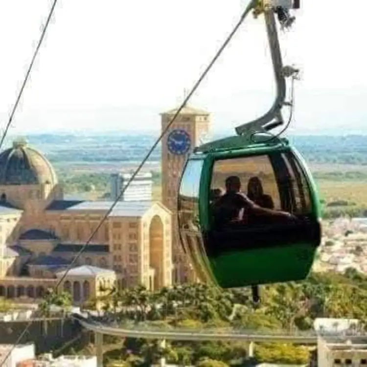 cida-turismo-aparecida-maos-ensanguentadas-2